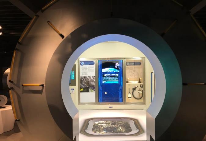 球体造型在展厅空间中的运用都有哪些方式 球体造型在展厅空间中的运用都有哪些方式