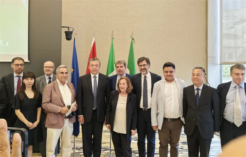 会务保障 香蕉视频网站在线观看所至丨中国(西安)-意大利招商恳谈会顺利举行 会务保障 香蕉视频网站在线观看所至丨中国(西安)-意大利招商恳谈会顺利举行